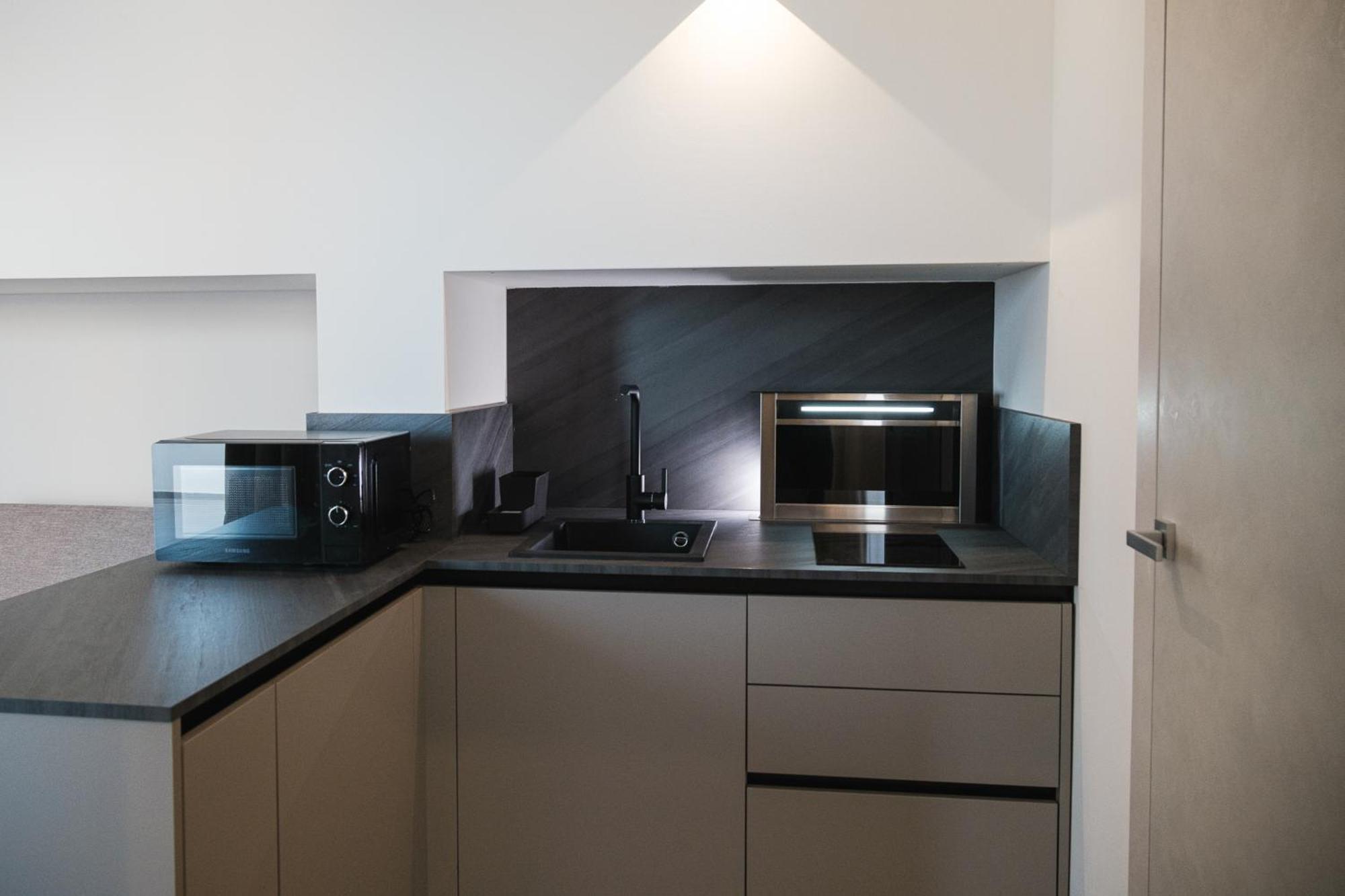 Residence Goldoni6 Suite Apartment Римини Екстериор снимка