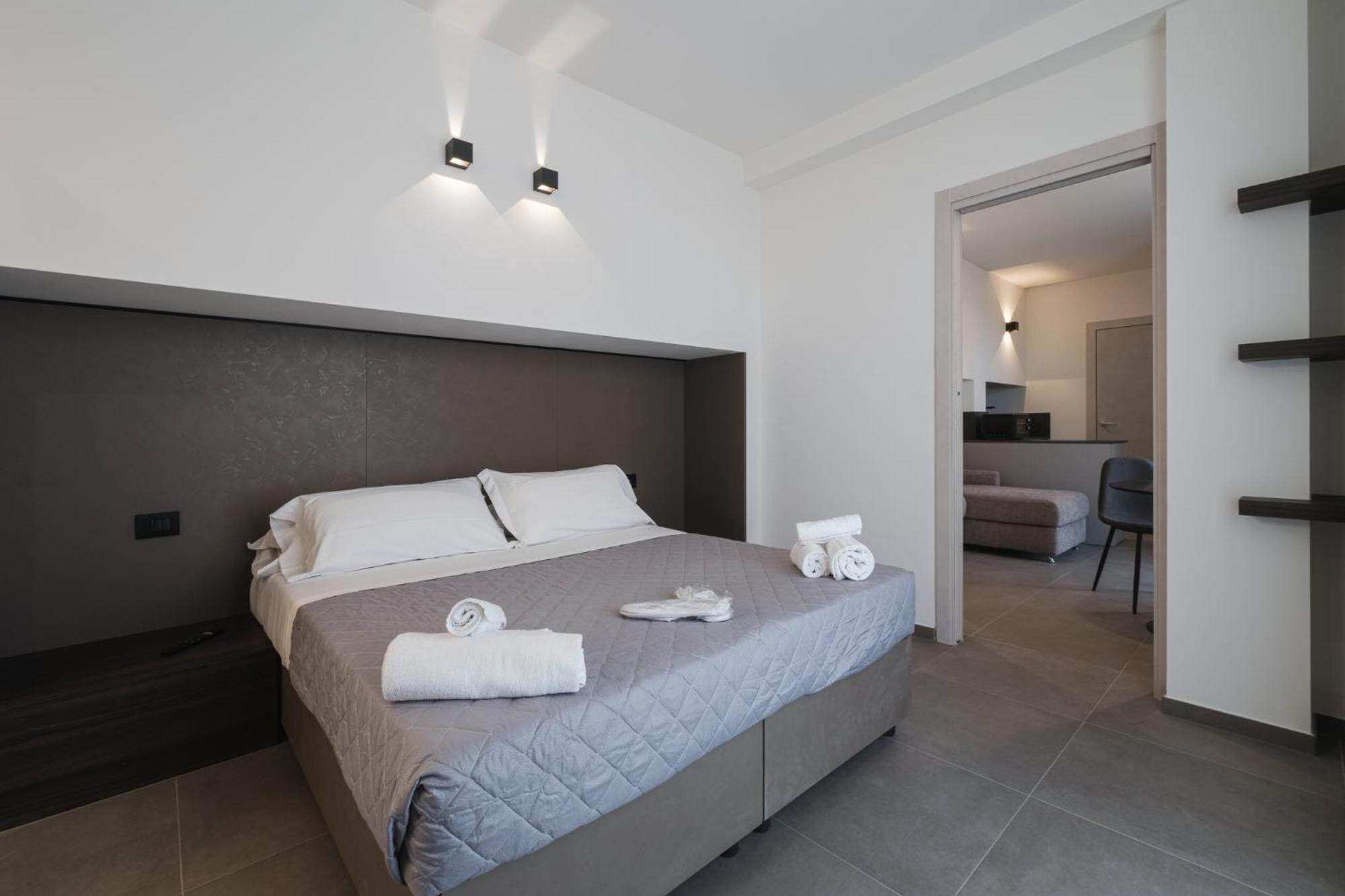 Residence Goldoni6 Suite Apartment Римини Екстериор снимка