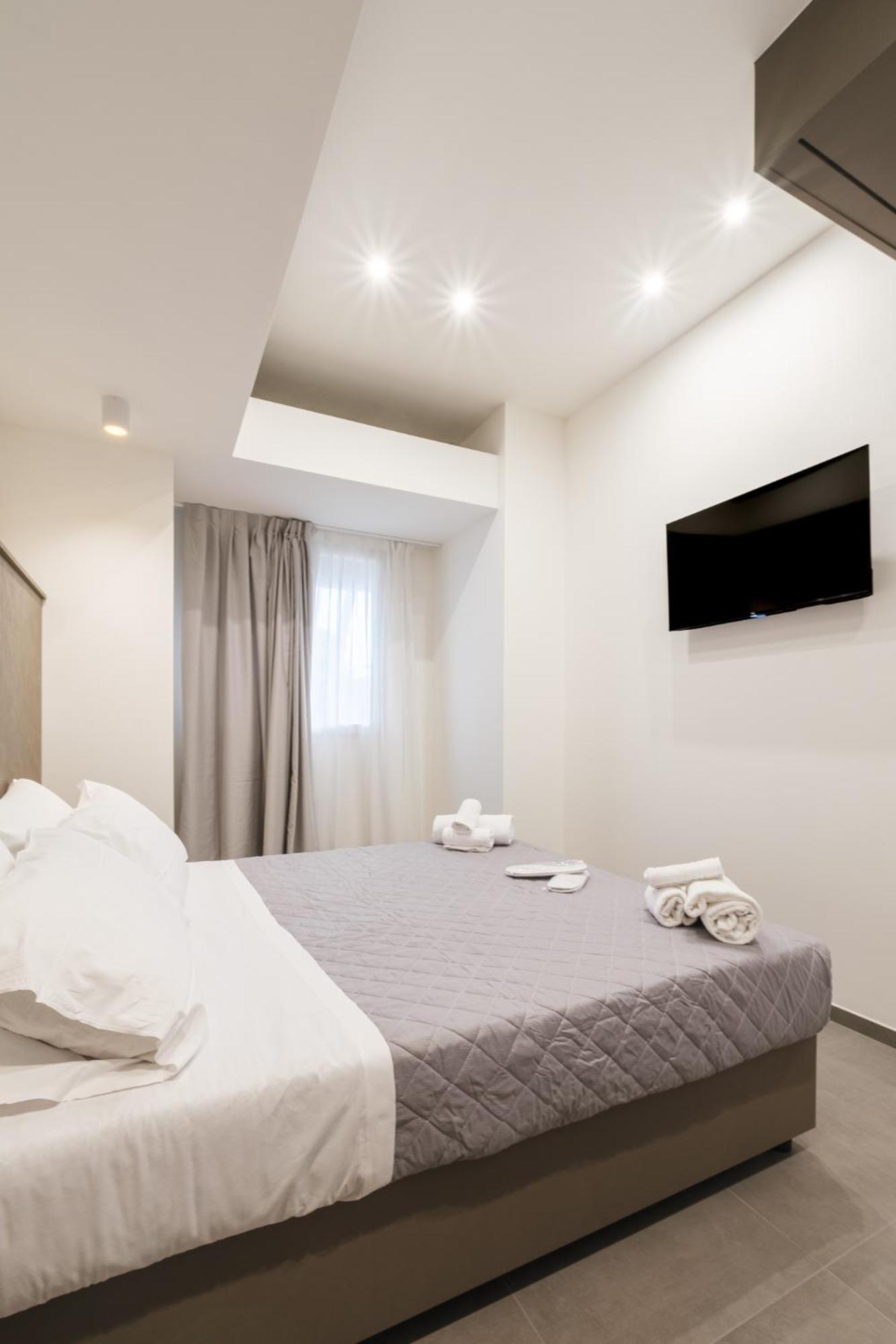 Residence Goldoni6 Suite Apartment Римини Екстериор снимка